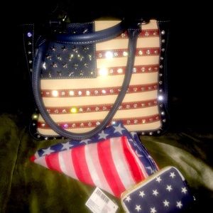 Red, White & Blue American Flag leather purse.